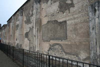 Roman Decor